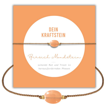 Pfirsich Mondstein Armband für Intuition und Selbstvertrauen, warm schimmerndes Schmuckstück.