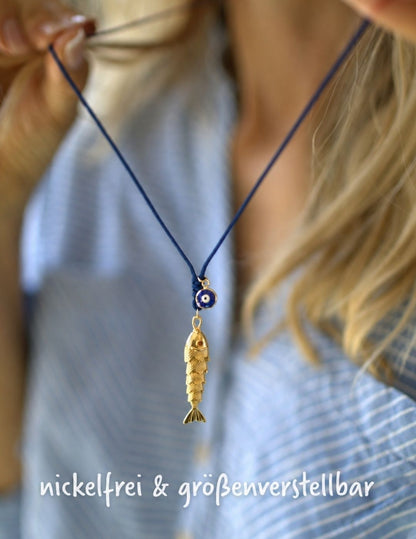 Blaue Kette mit beweglichen Fisch Anhänger in gold