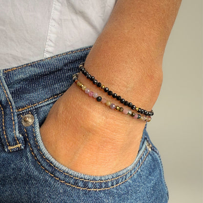 Schwarzer Turmalin Perlenarmband -  Dein Stein für Schutz und Erdung